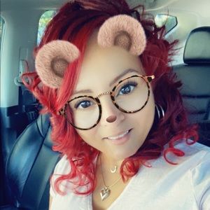 Meet your Posher, Carla